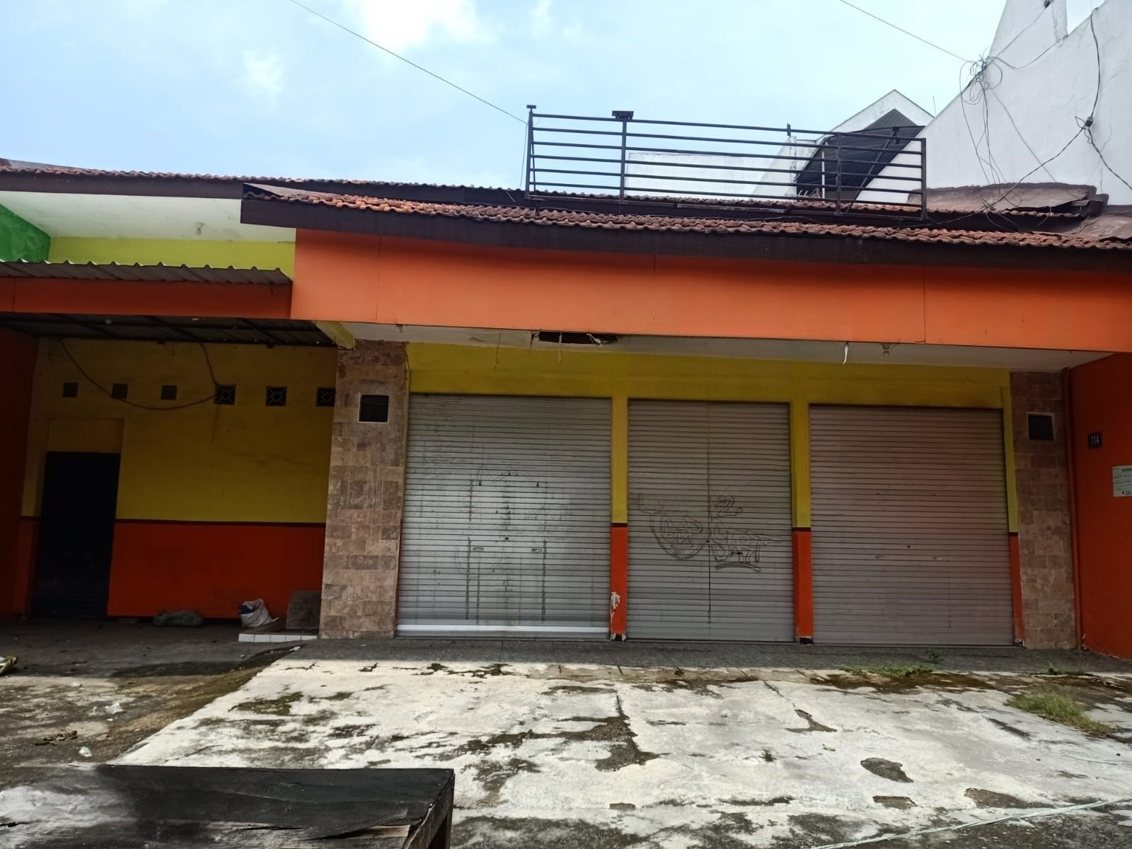 Disewakan Ruko Kupang Jaya Lokasi Surabaya Barat - Image 1