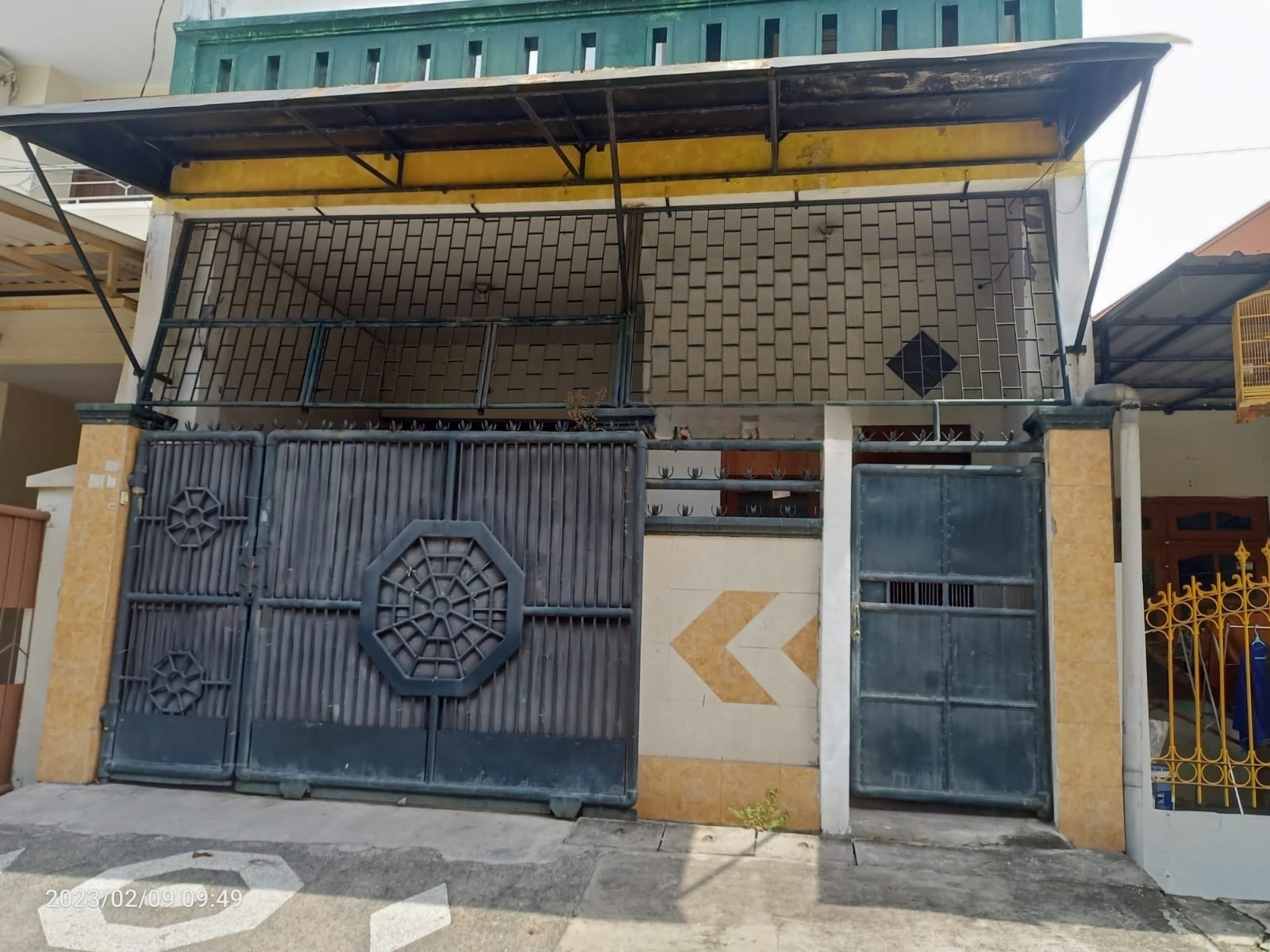 Dijual Rumah Usaha Srategis Dukuh Kupang Barat Lokasi Surabaya Barat - Image 1