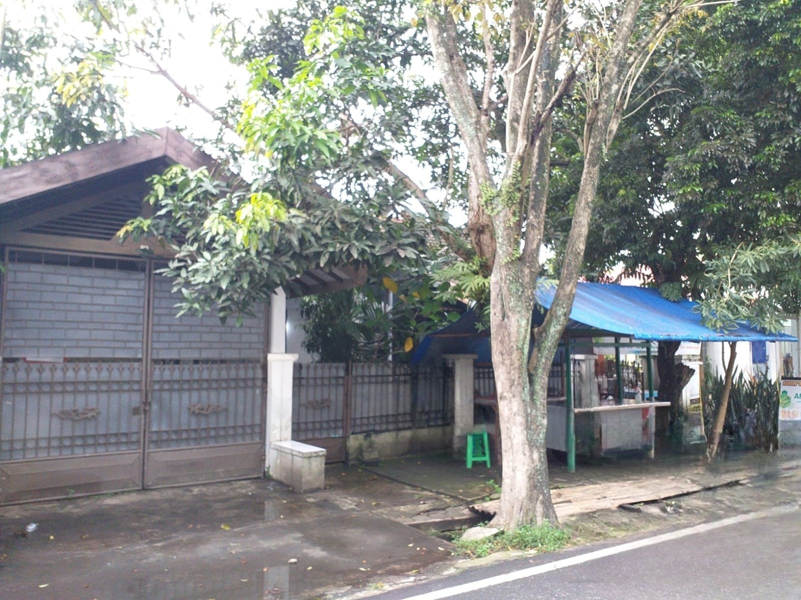 Dijual Rumah Strategis Lokasi di Jalan Warinoi Malang Kota - Image 1