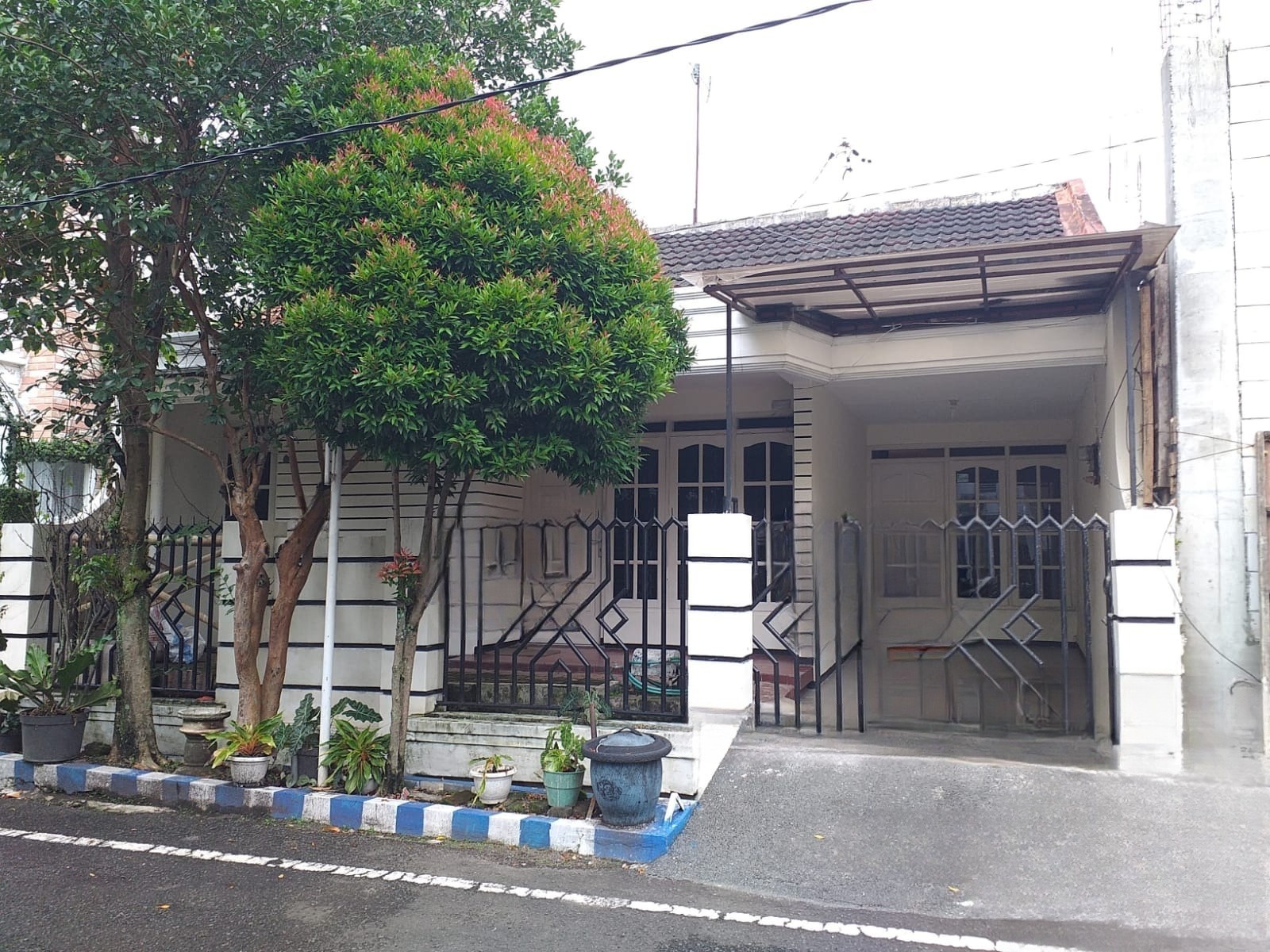 Dijual Rumah Statergis Griya Santa Malang - Image 1