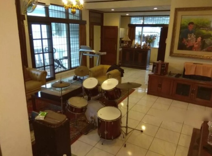 DIJUAL RUMAH MEWAH JAKARTA SELATAN - Image 1