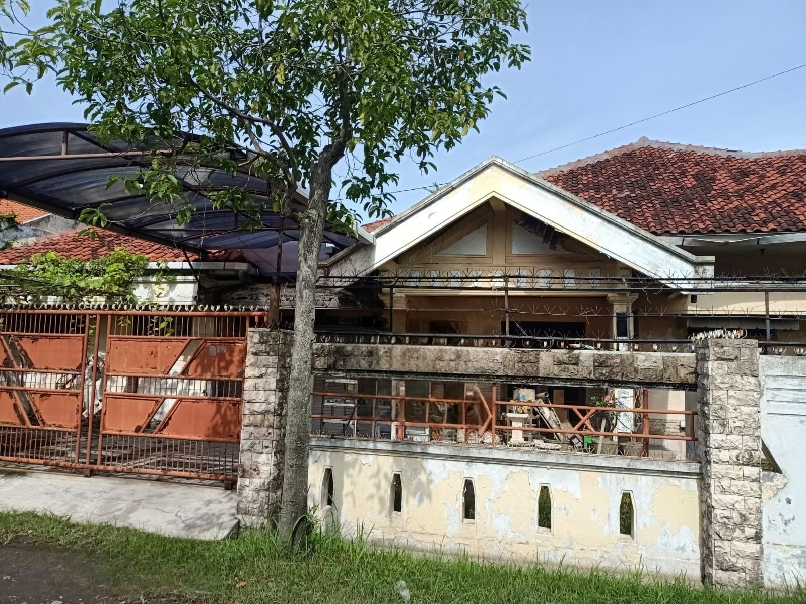 Dijual Rumah Statergis Mojo Klanggru Surabaya Timur - Image 1
