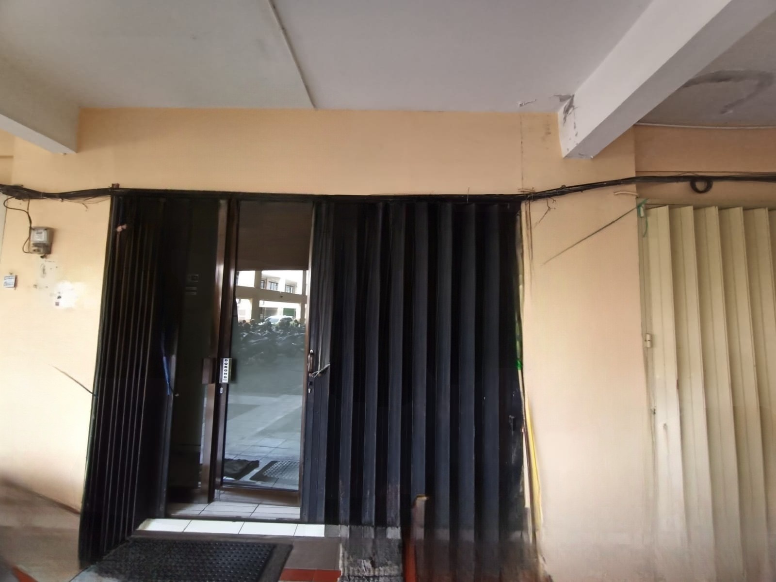 DISEWAKAN RUKO STRATEGIS LOKASI SURABAYA BARAT - Image 1