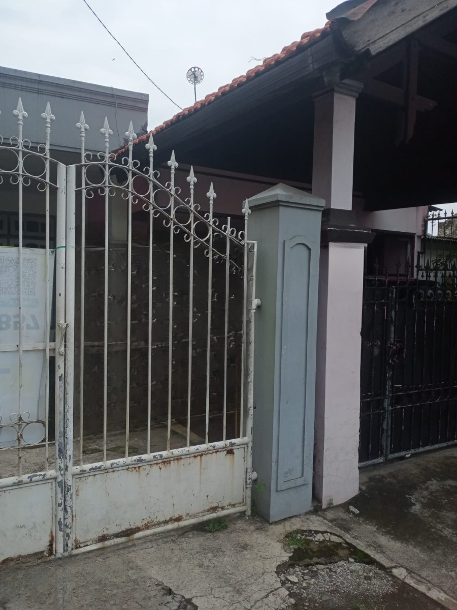 DIJUAL RUMAH LOKASI DR WAHIDIN WILAYAH SIDOARJO - Image 1