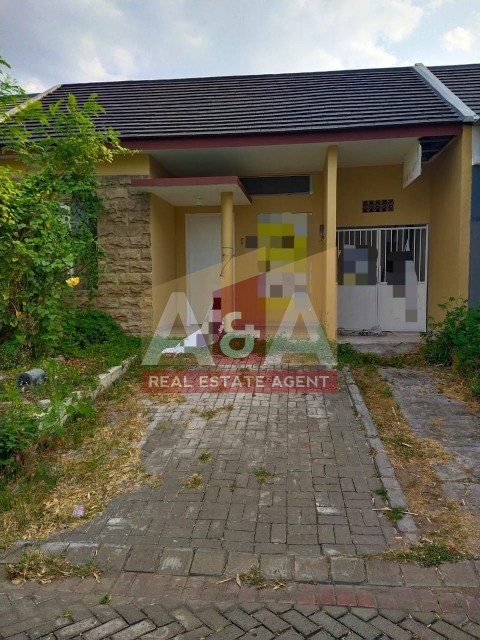 Rumah di Pantai Mentari - Image 1