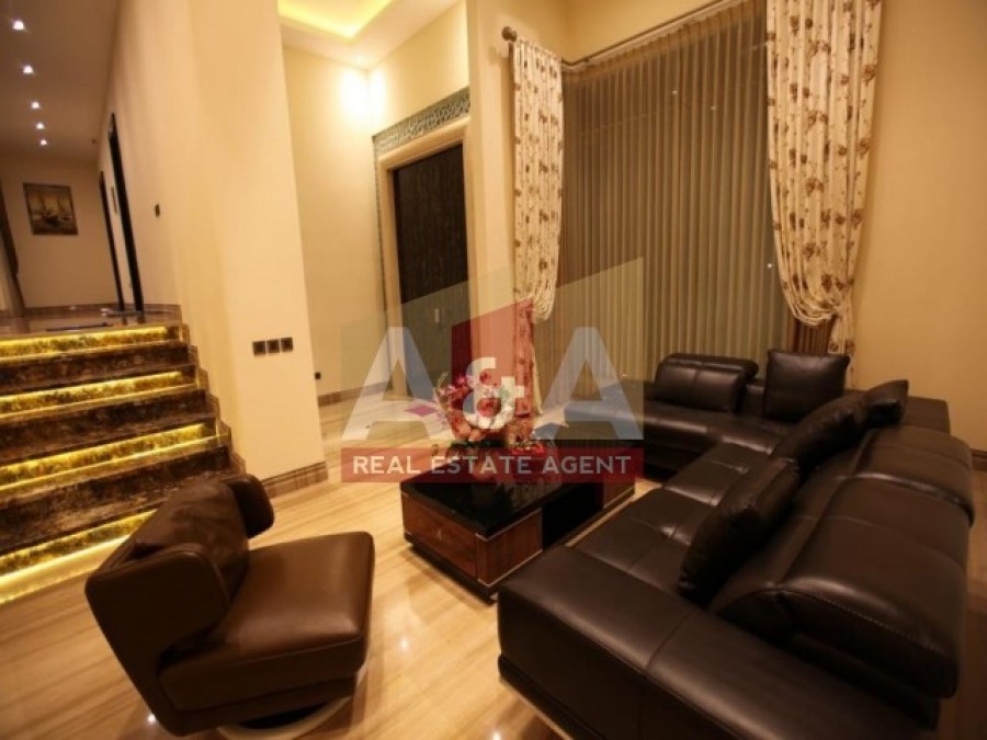 Rumah Mewah di Citraland - Thumbnail 2