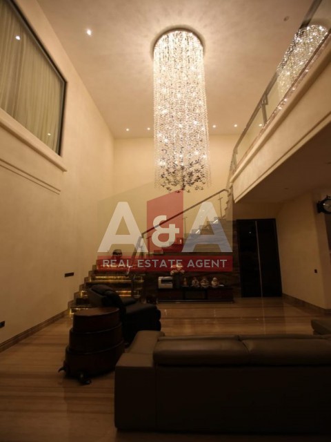 Rumah Mewah di Citraland - Thumbnail 3