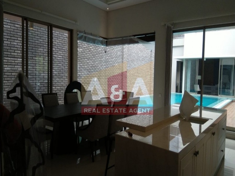 Rumah Mewah Graha Natura SBY Barat - Thumbnail 2