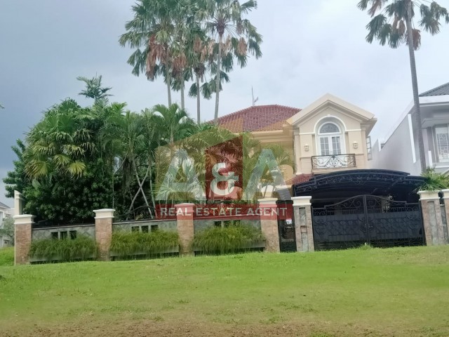 Rumah Mewah di Bukit Golf - Image 1