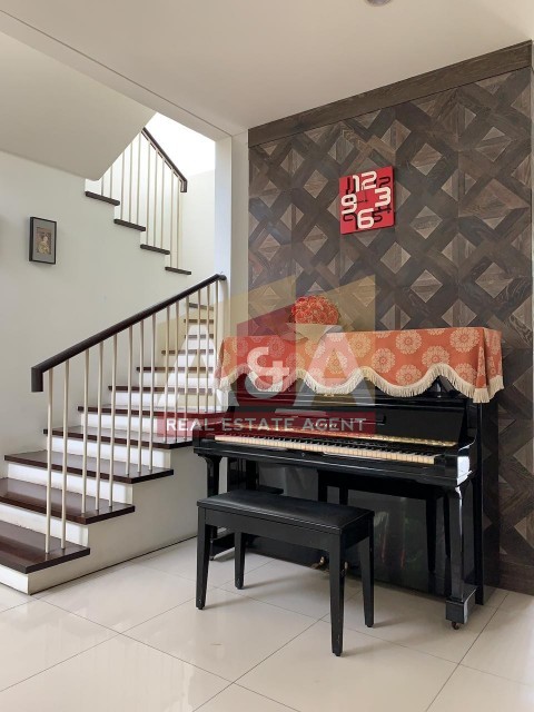 Rumah di Bukit Golf - Thumbnail 2