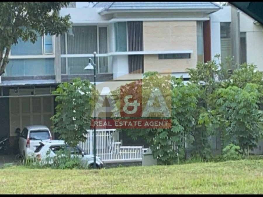 Rumah di Bukit Golf - Image 1