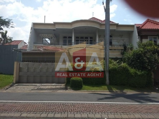 Disewakan rumah di Raya IVe - Image 1