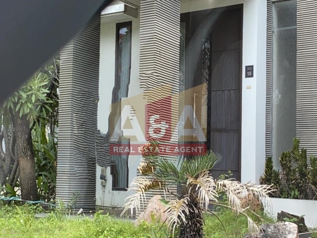 Royal park 1 - Image 1