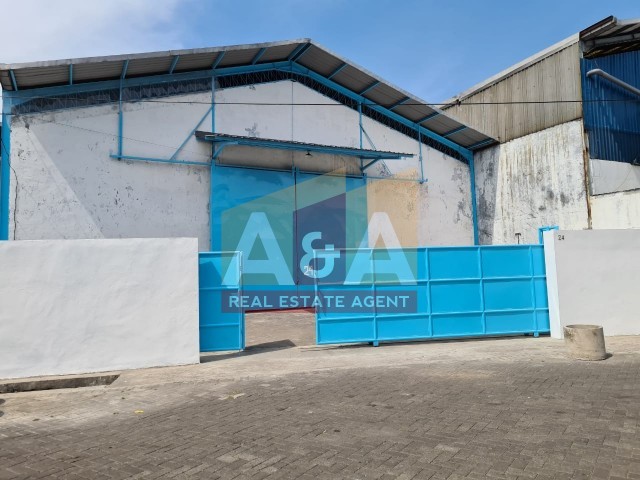 Disewakan gudang di Raya Margomulyo - Image 1