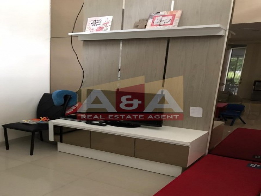 The mansion - Image 1