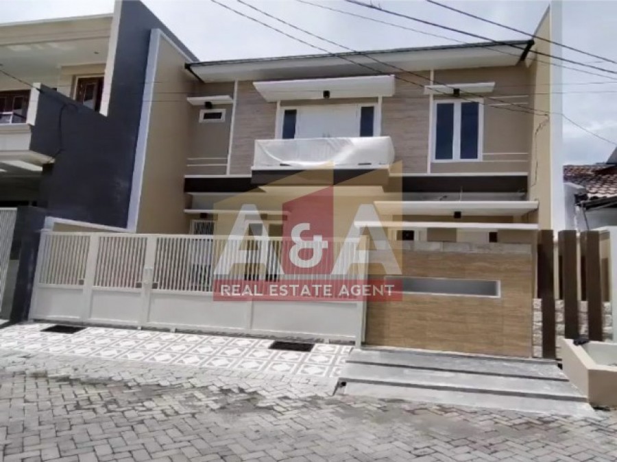 Rumah minimalis di Klampis Semolo Timur - Image 1