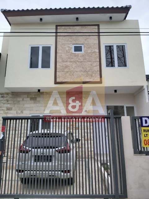 Simpang Darmo Permai Selatan - Image 1