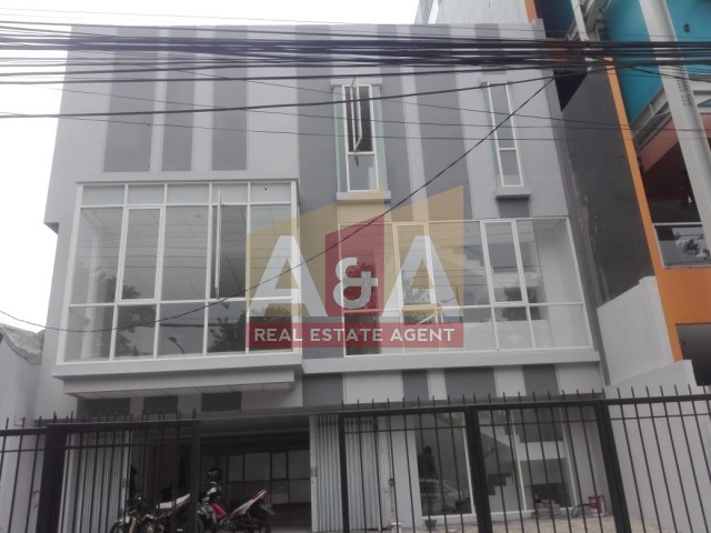 Ruko strategis - Image 1