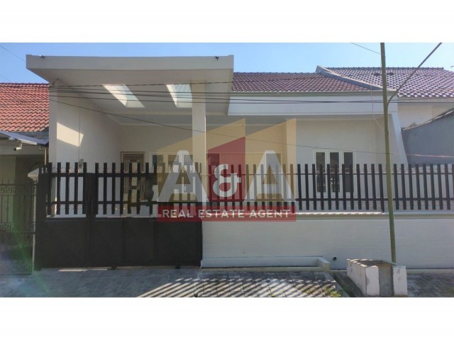 Manyar Jaya - Image 1