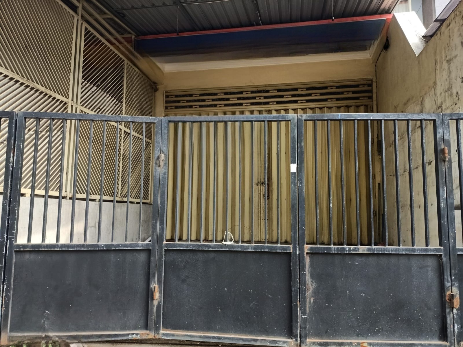 DISEWAKAN RUKO LOKASI STRATEGIS UNTUK USAHA DI BRONGGALAN - Image 1