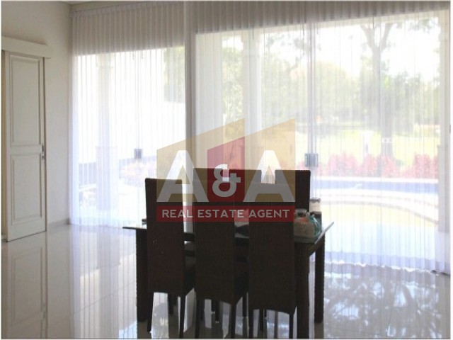 Graha Family - Thumbnail 3