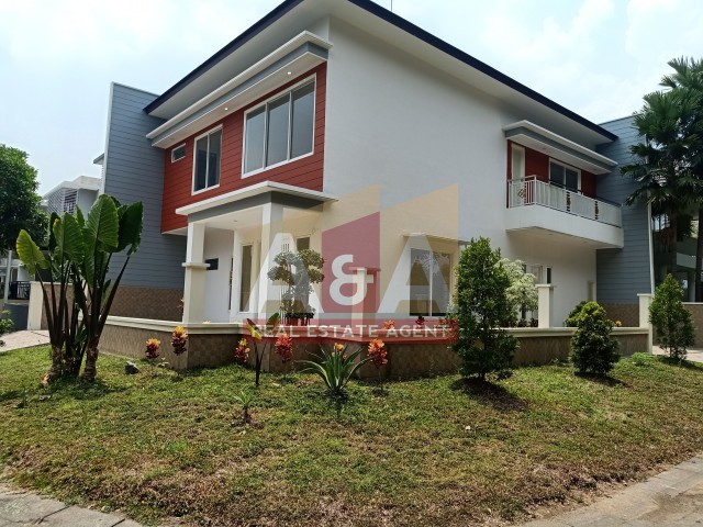 Golf Avenue - Image 1