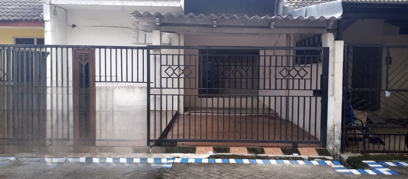 DIJUAL/DISEWAKAN RUMAH LOKASI DELTA SARI INDAH WILAYAH SIDOARJO - Image 1