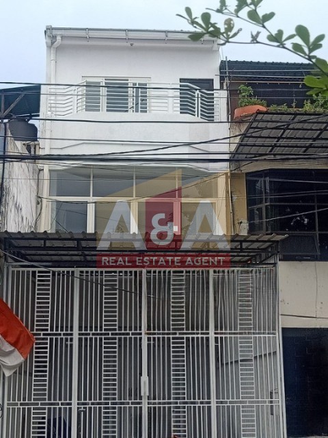 Ruko Raya Darmo Baru - Image 1