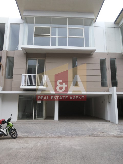 Ruko Royal Crown Palace - Image 1