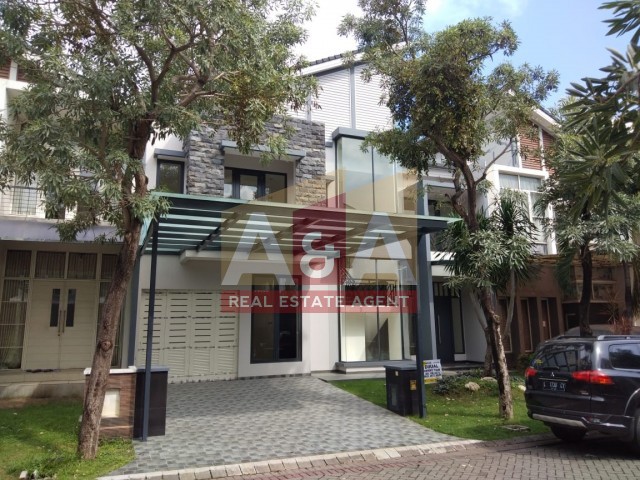 Rumah modern minimalis pakuwon indah - Image 1