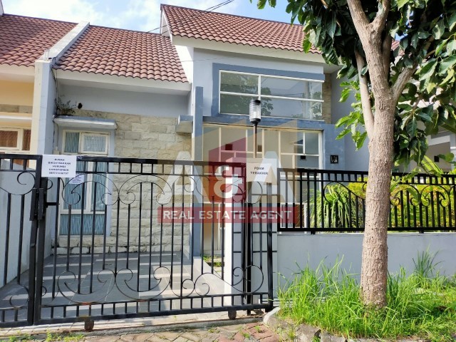 Rumah bagus taman wisata regency gresik - Image 1