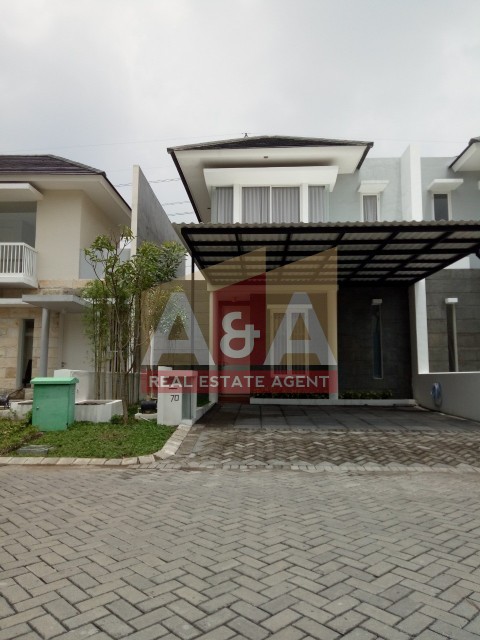 Rumah greenwich royal - Image 1
