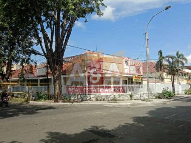 Dijual Rumah Usaha Wilayah Jaksa Agung Suprapto Surabaya Pusat - Image 1