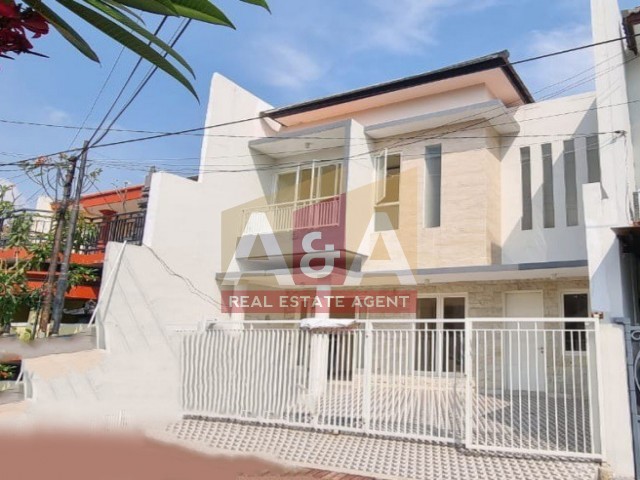 Rumah bagus taman pondok indah - Image 1