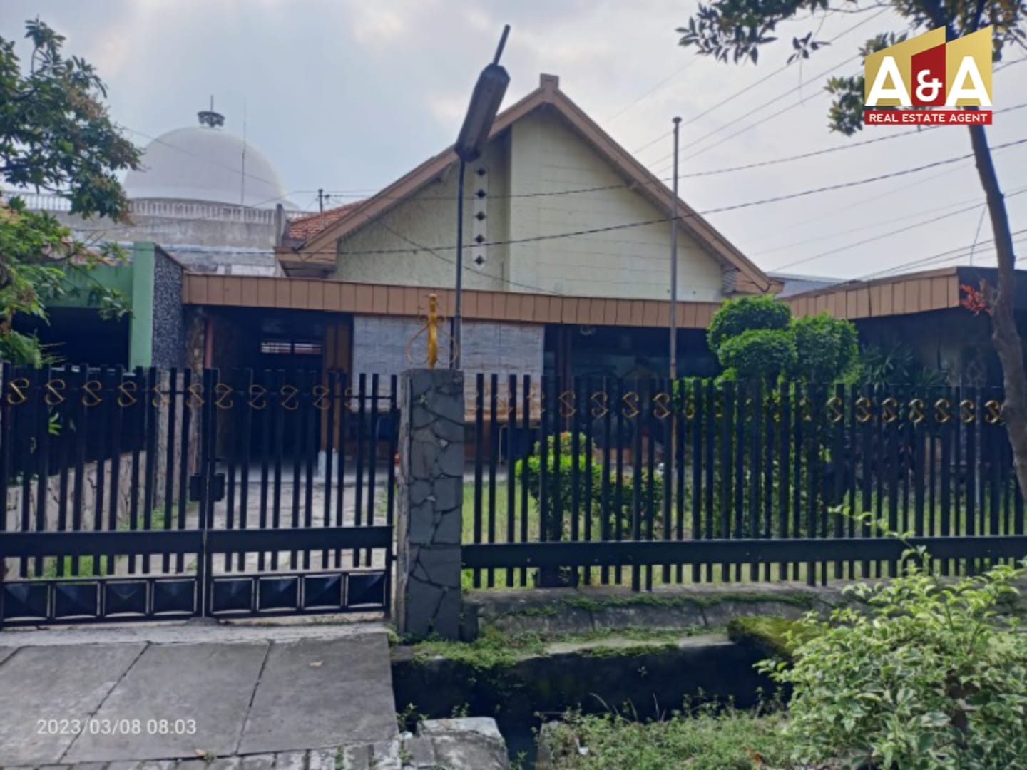 DIJUAL RUMAH WILAYAH SURABAYA TIMUR - Image 1
