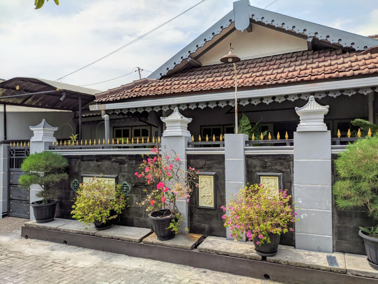 DIJUAL RUMAH KAWASAN ASRI, 2 LANTAI LOKASI SIDOARJO - Image 1