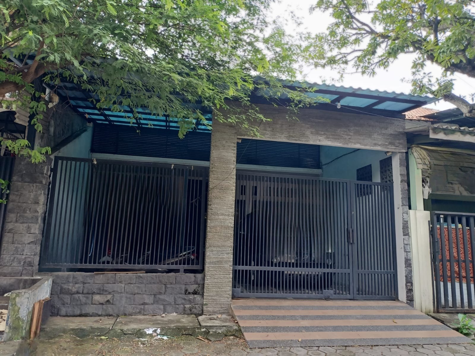 Dijual Rumah Bratang Wetan Surabaya Timur - Image 1