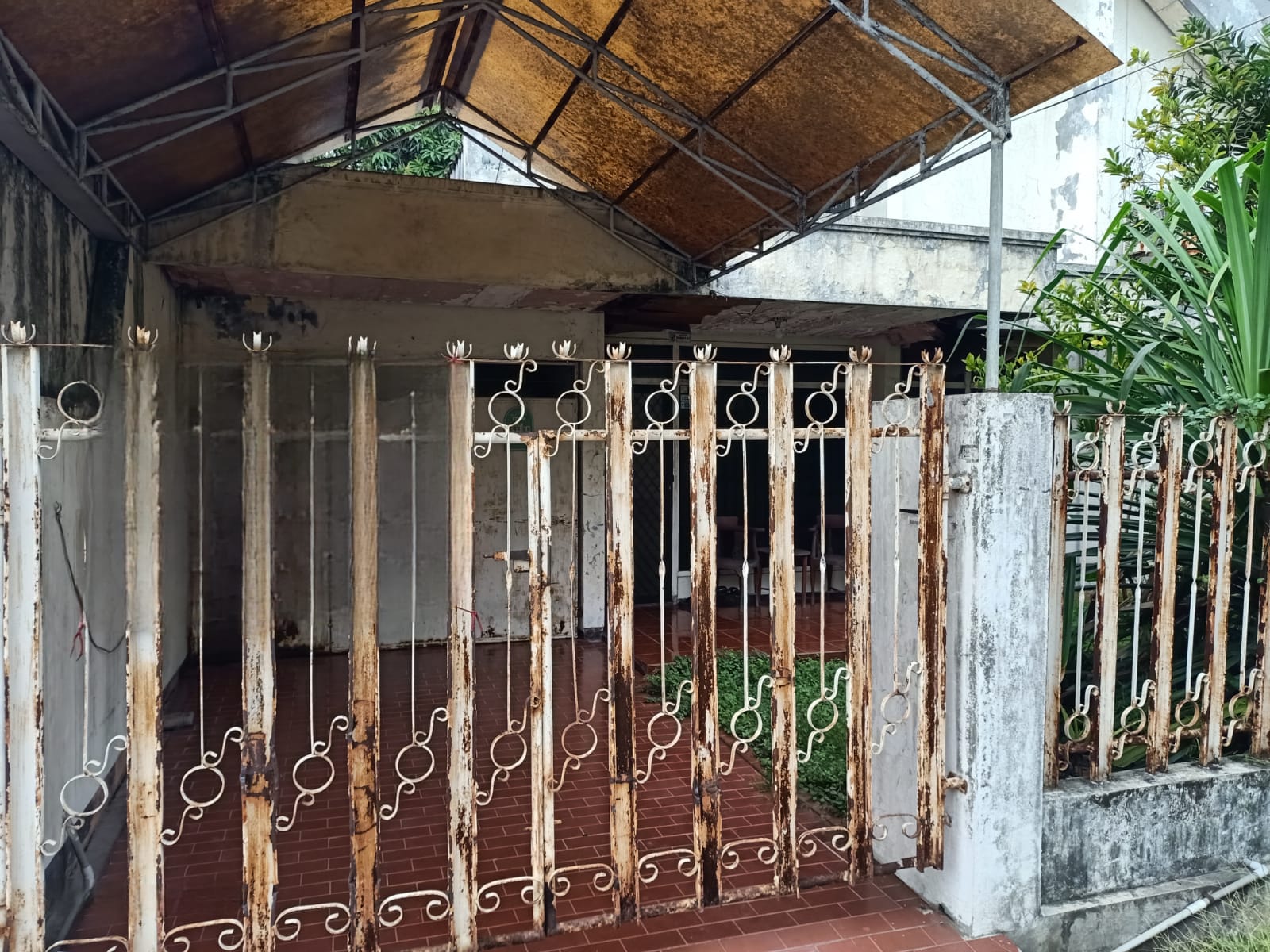 DIJUAL RUMAH MANYAR KERTOADI - Image 1
