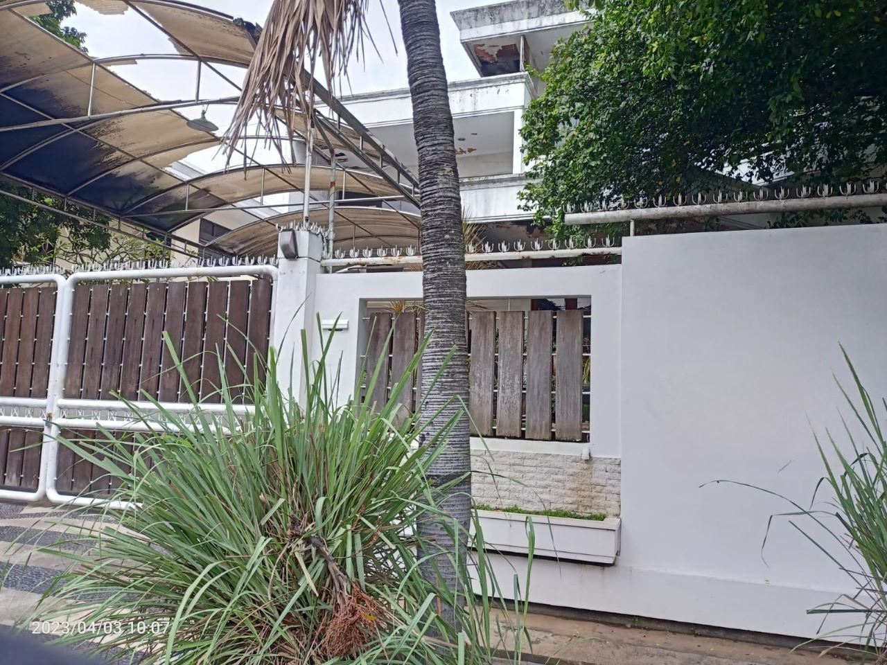 DIJUAL RUMAH DI UNTUNG SUROPATI - Image 1