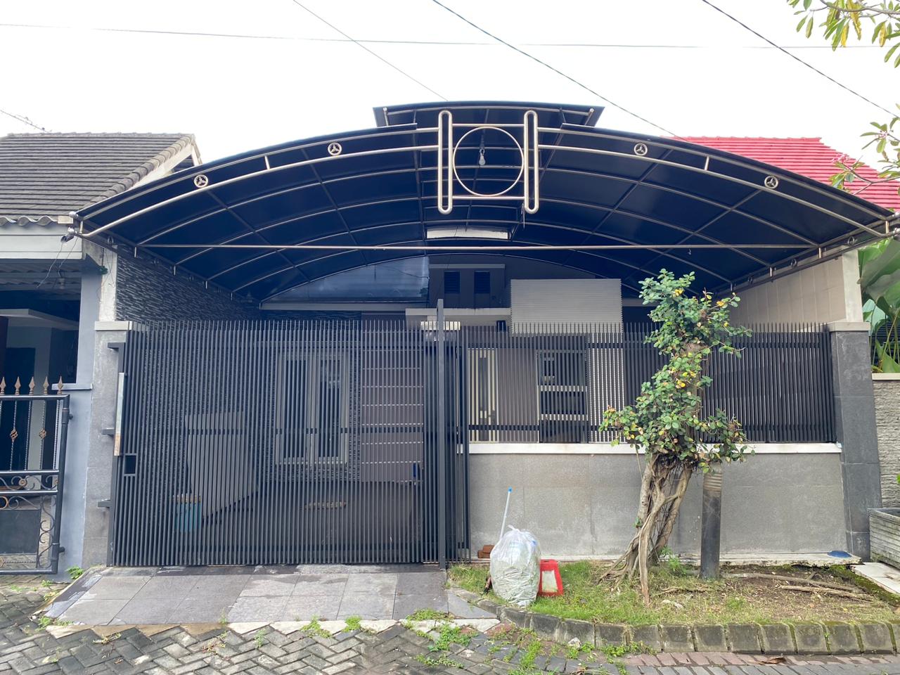 Dijual Rumah Puri Safira Menganti Gresik siap huni - Image 1