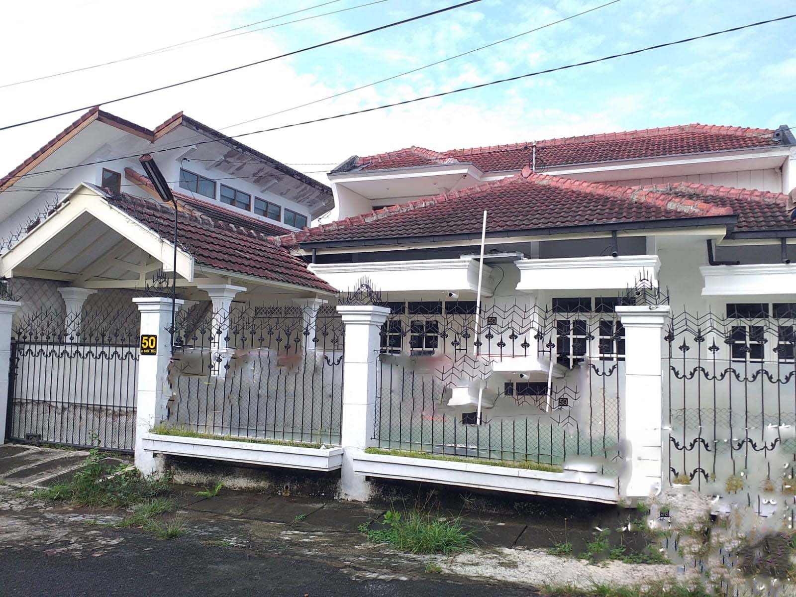 DISEWAKAN RUMAH LOKASI RATAH TIGA MALANG - Image 1