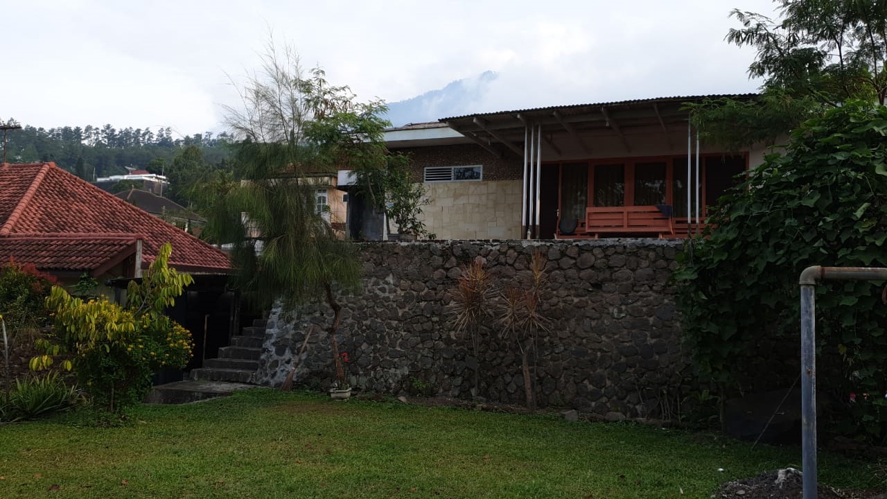 DIJUAL RUMAH LOKASI RAYA TAMAN WISATA WILAYAH PASURAN - Image 1