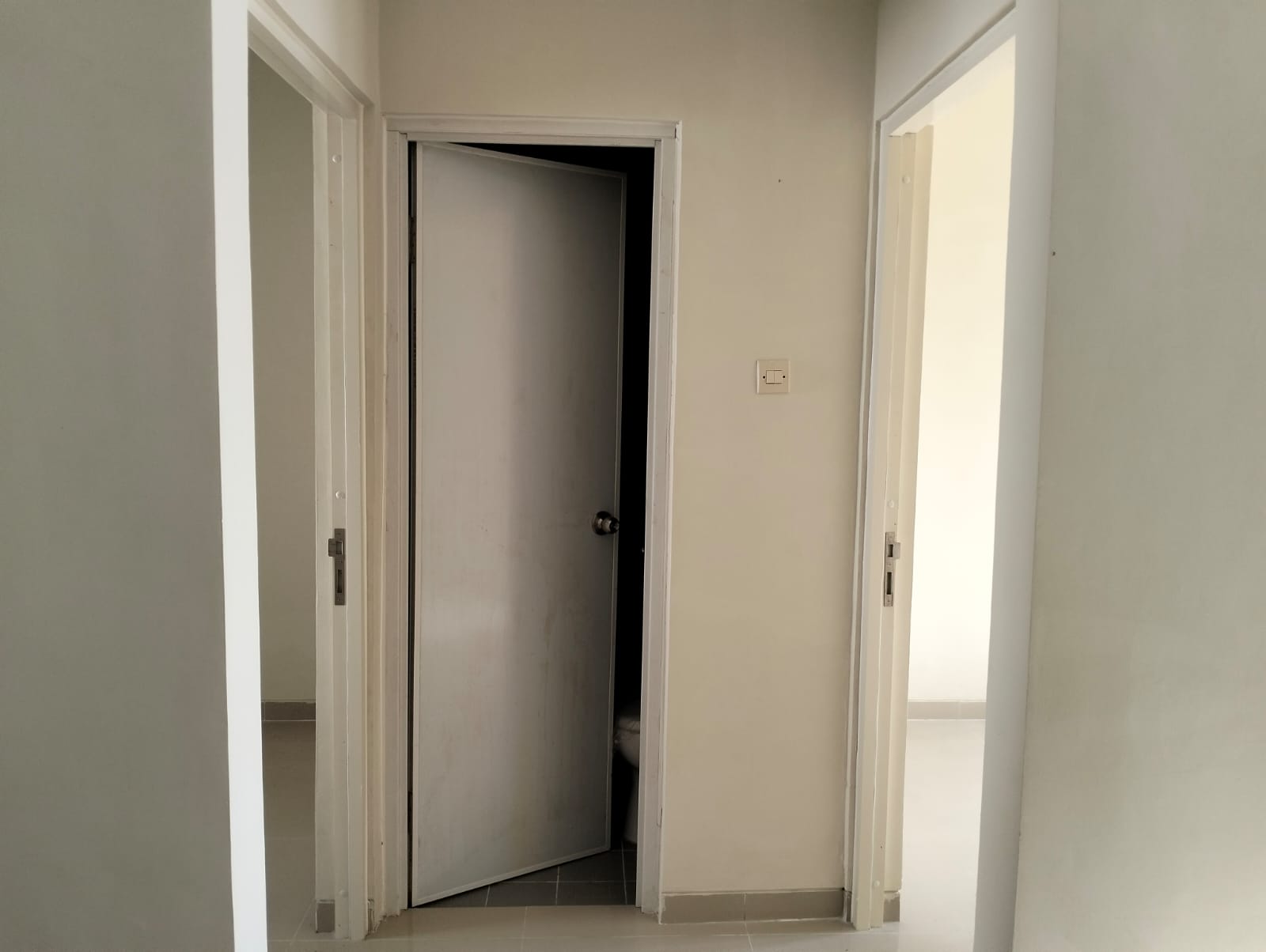 DISEWAKAN RUMAH BARU GRESS WILAYAH GRAND DELTA SARI SIDOARJO - Thumbnail 4