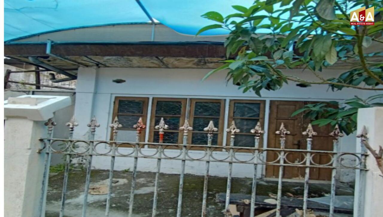 RUMAH WILAYAH SURABAYA PUSAT - Image 1