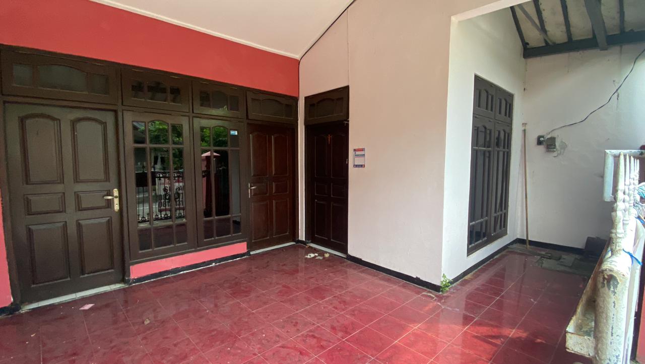 DISEWAKAN MURAH RUMAH WILAYAH WISMA LIDAH KULON - Thumbnail 3