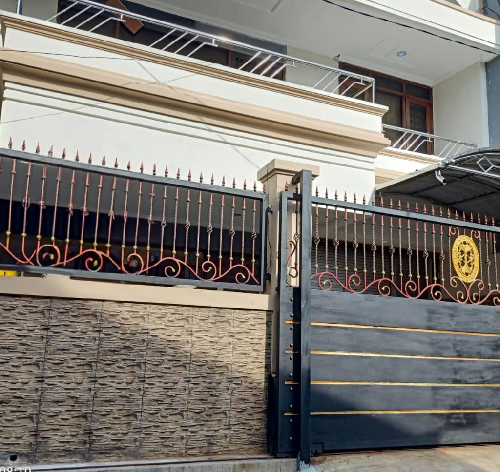 DISEWAKAN RUMAH WILAYAH SURABAYA SELATAN - Image 1