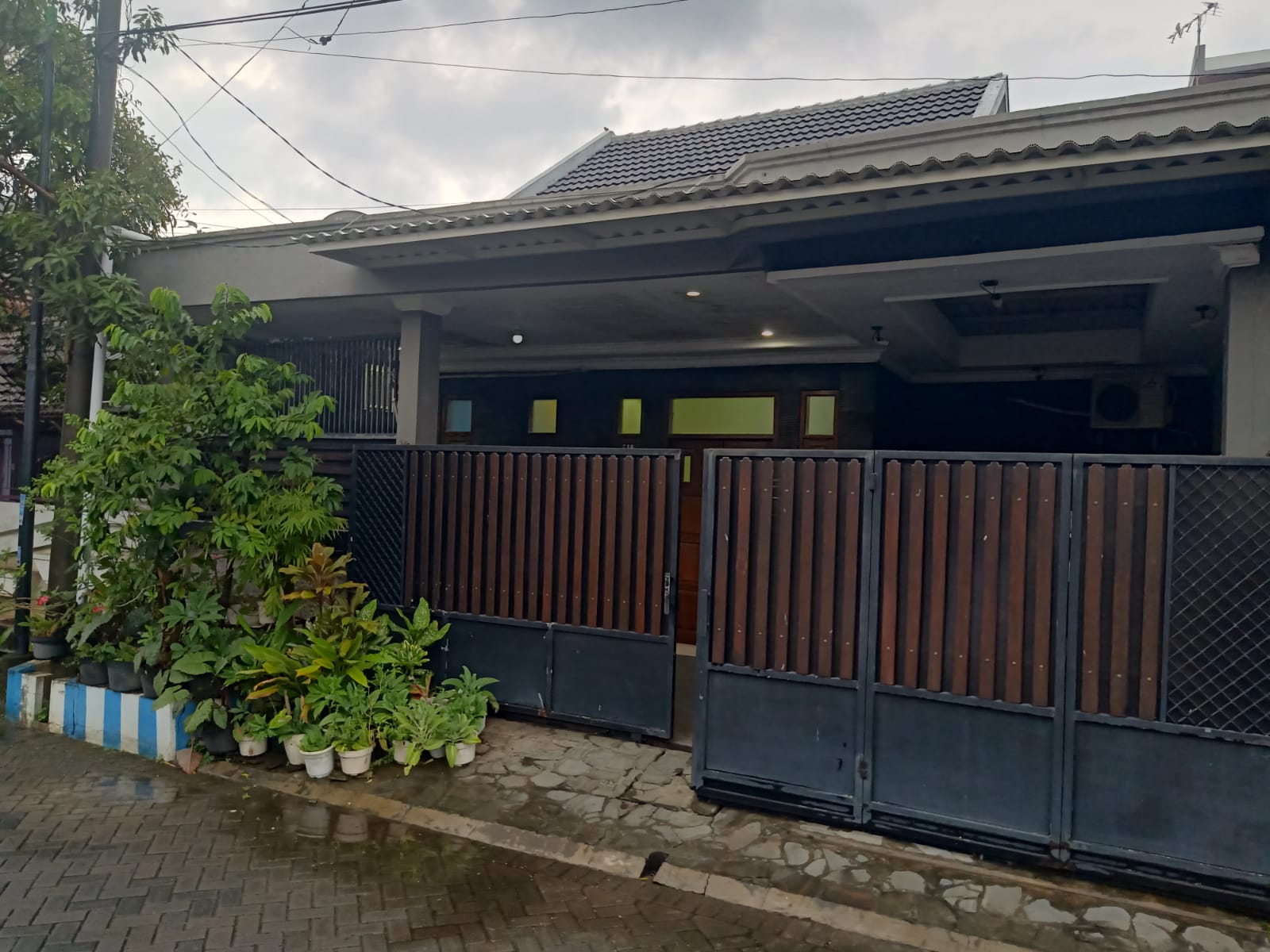 JUAL RUMAH LOKASI TAMAN PINANG INDAH SIDOARJO - Image 1
