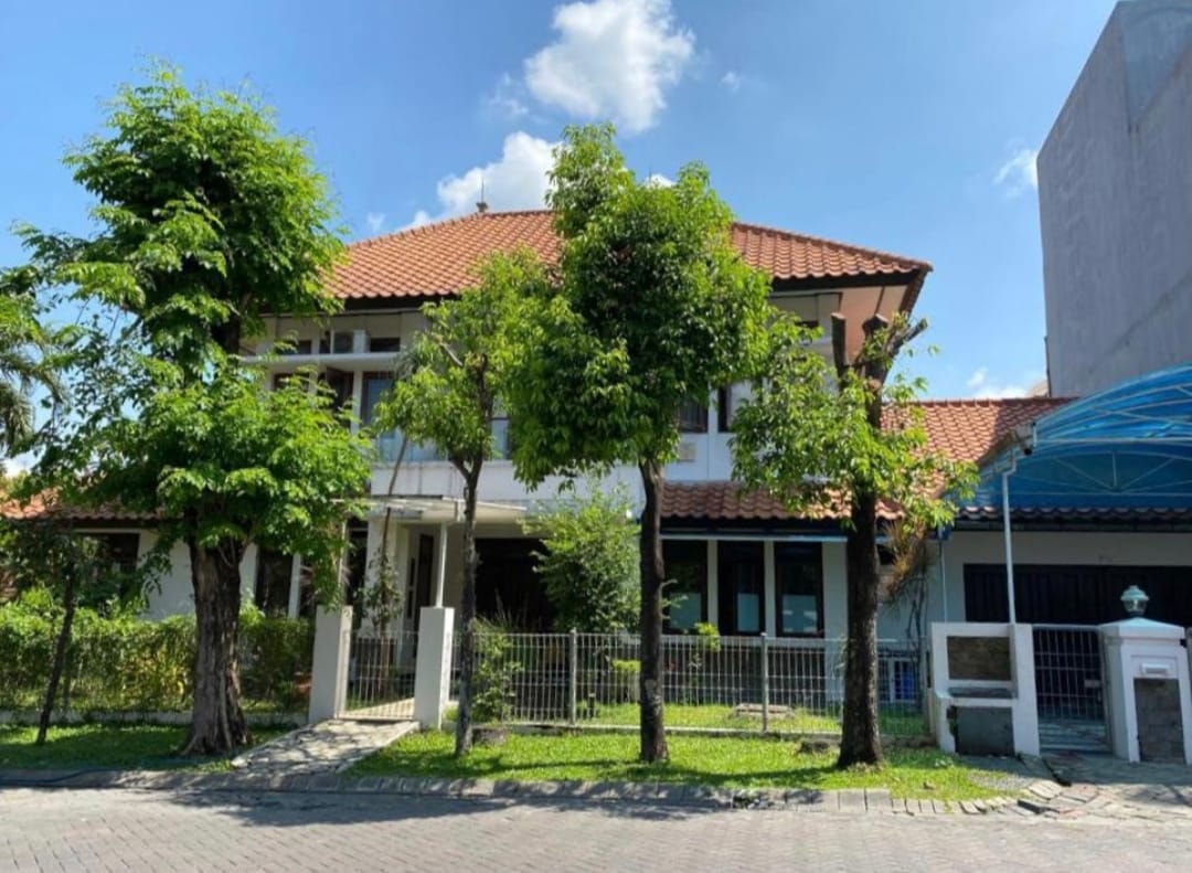 DISEWAKAN RUMAH WILAYAH GRAHA FAMILI SURABAYA BARAT - Image 1