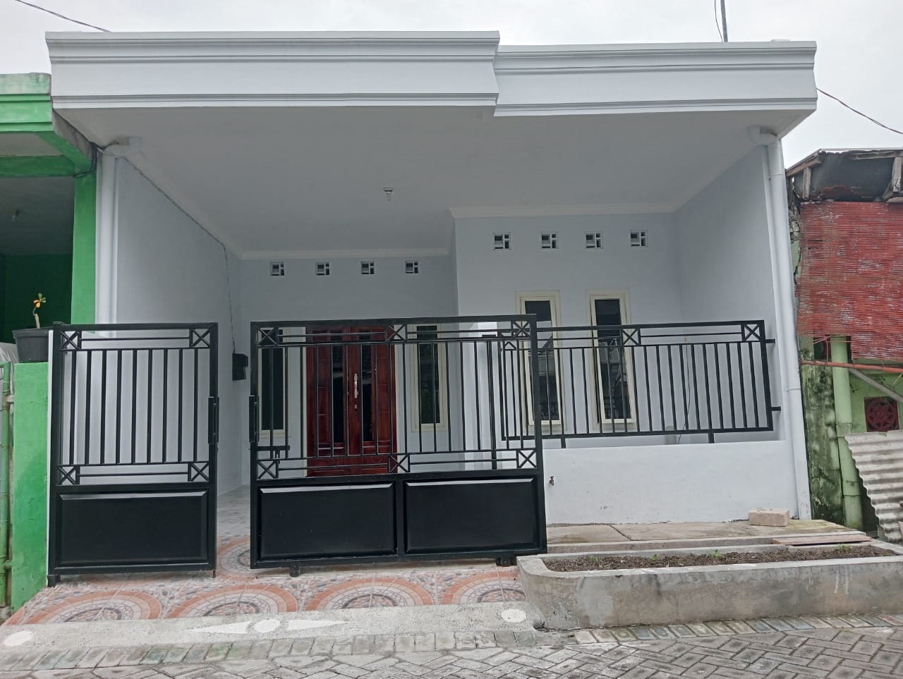 DIJUAL RUMAH LOKASI GRIYA CANDRAMAS SIDOARJO - Image 1