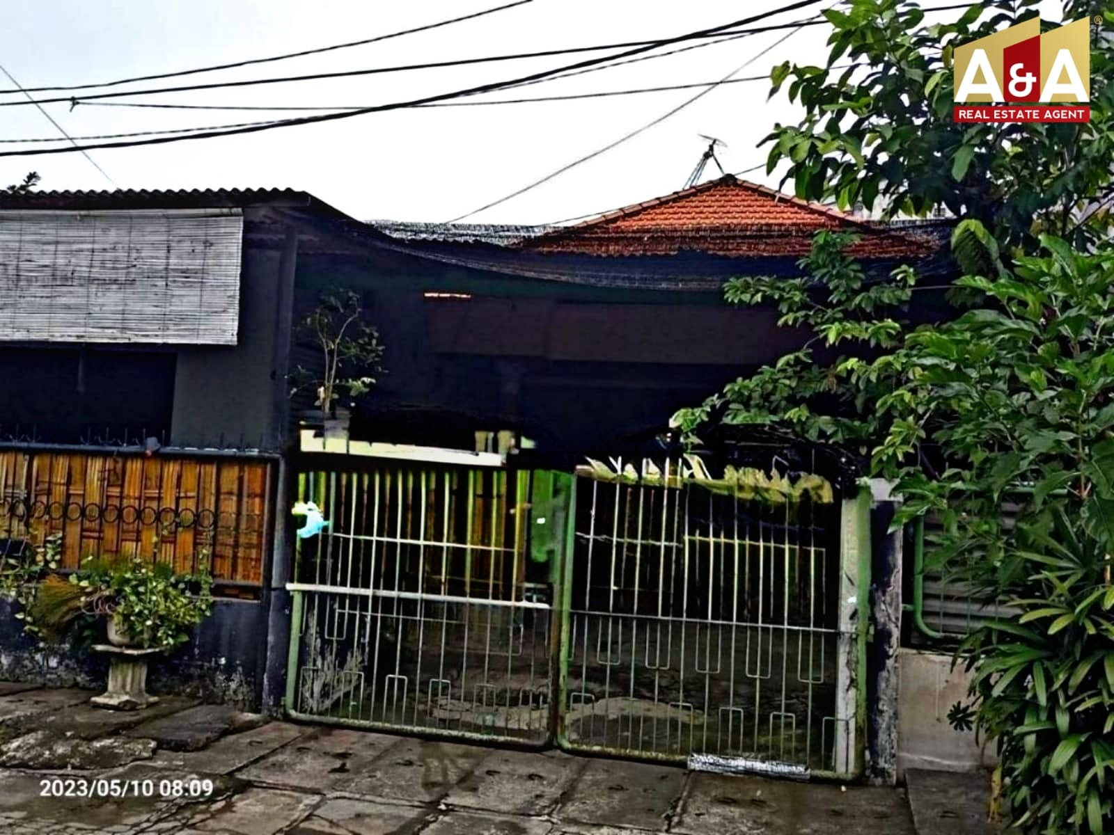 DIJUAL RUMAH WILAYAH SURABAYA BARAT - Image 1